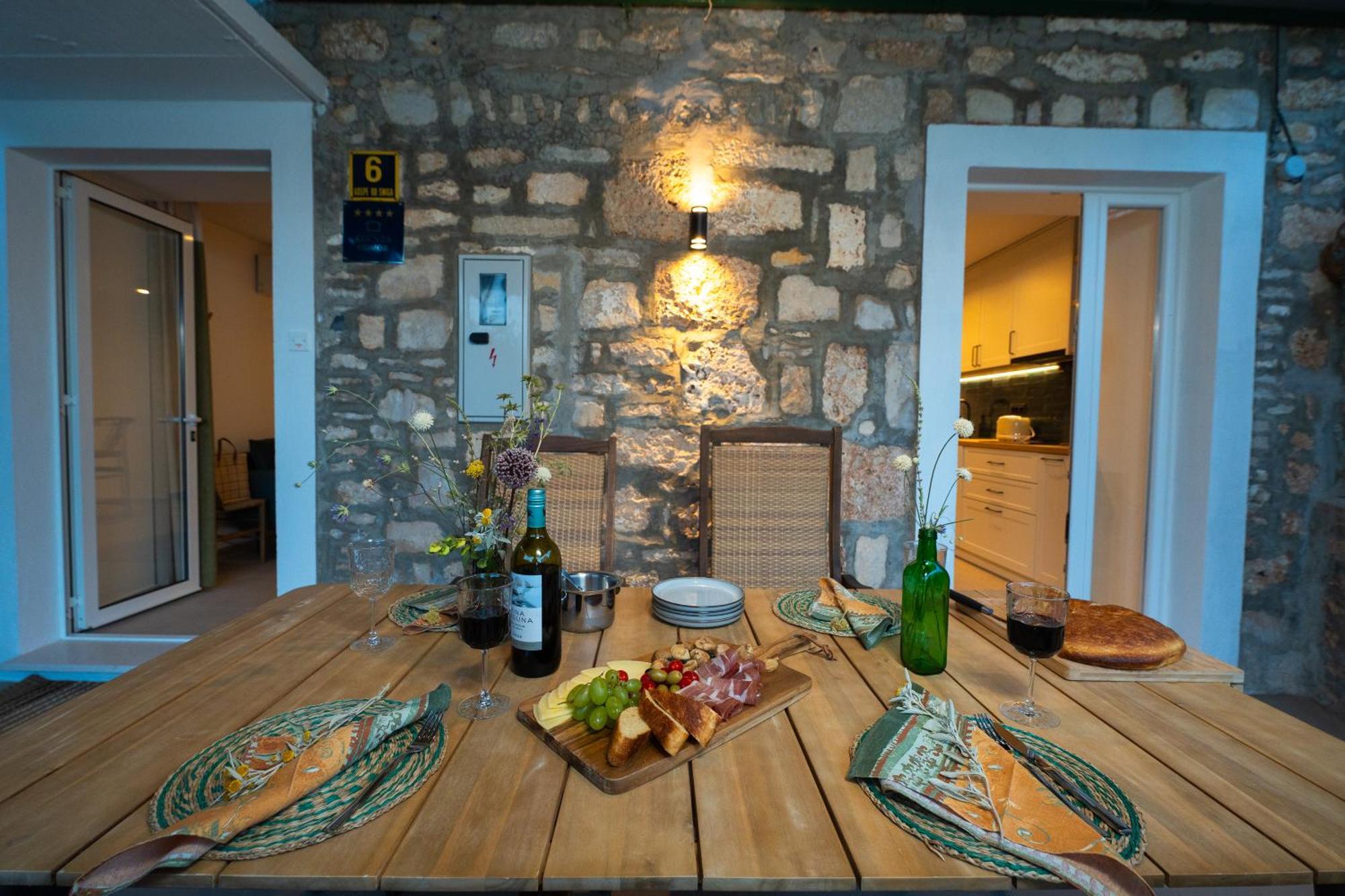 Nona VI - Boutique Stone House Βίλα Μπολ Εξωτερικό φωτογραφία